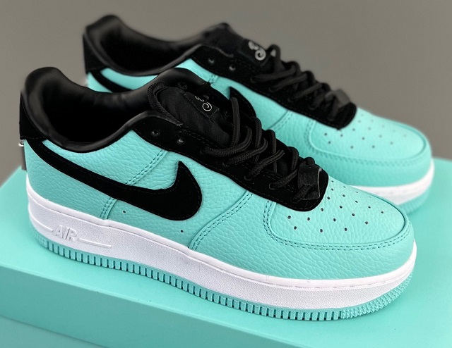 Nike Air Force Ones 014